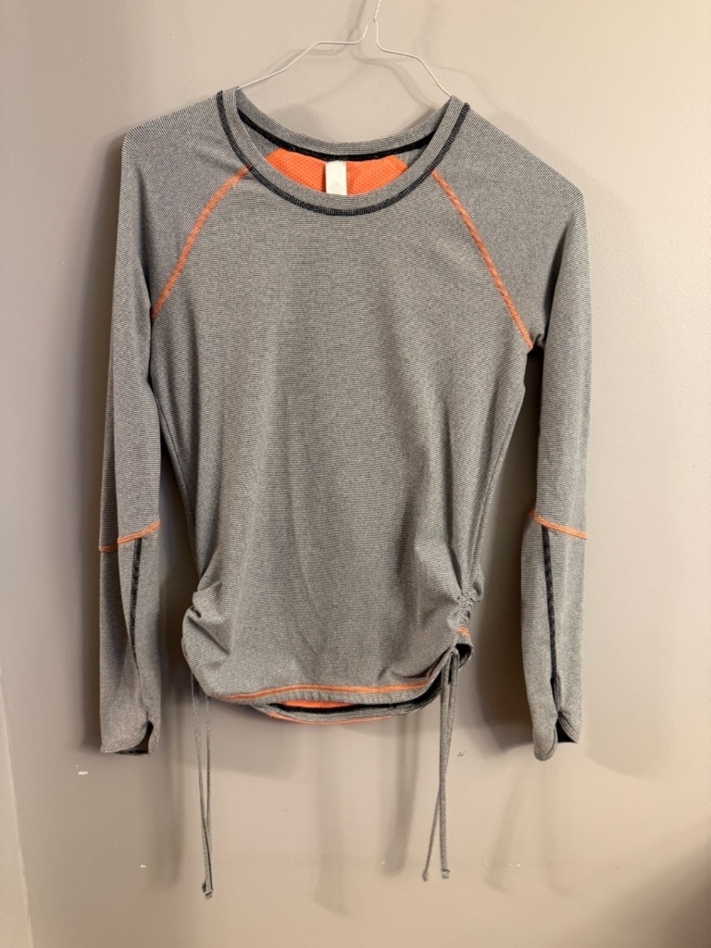 Lucy Open Back Athletic Long Sleeve Top Gray Orange Ruched Women’s Medium
